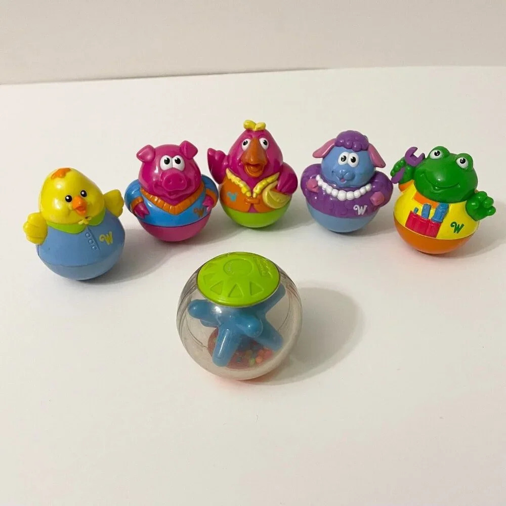 2003 Hasbro Playskool Lot of  5 Weebles Wobble Figures and 1 Roll A Round Ball